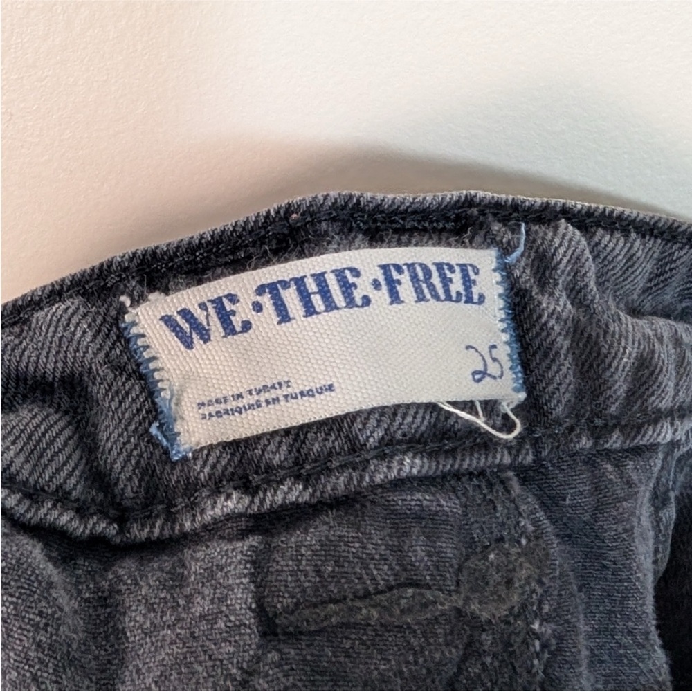 Free People - Faded Black Midnight Sun Mid Rise Denim Mini Skirt/Skort Size 25 - Picture 14 of 14